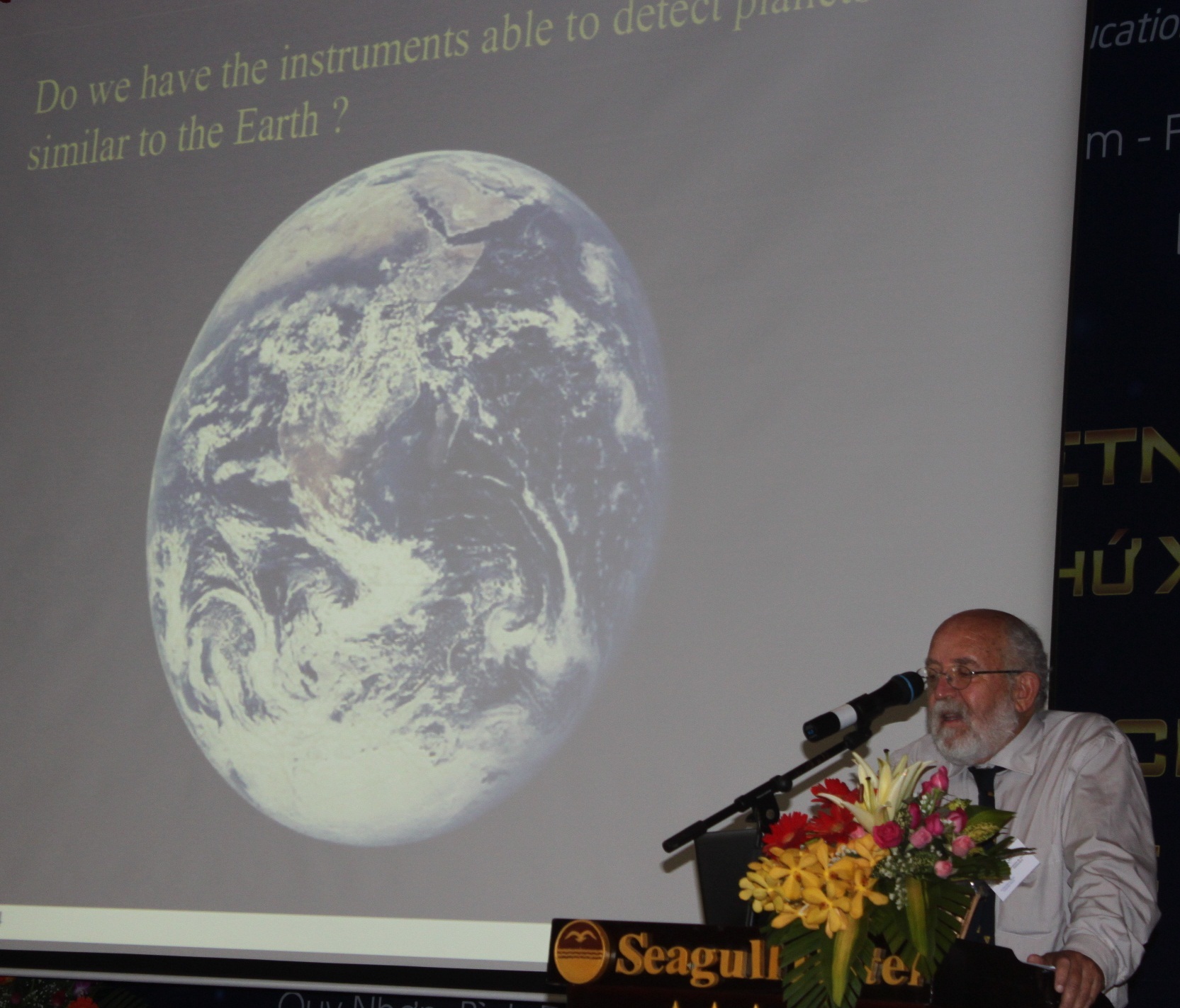 Hội nghị quốc tế Khoa học các hành tinh ngoài Hệ Mặt trời”