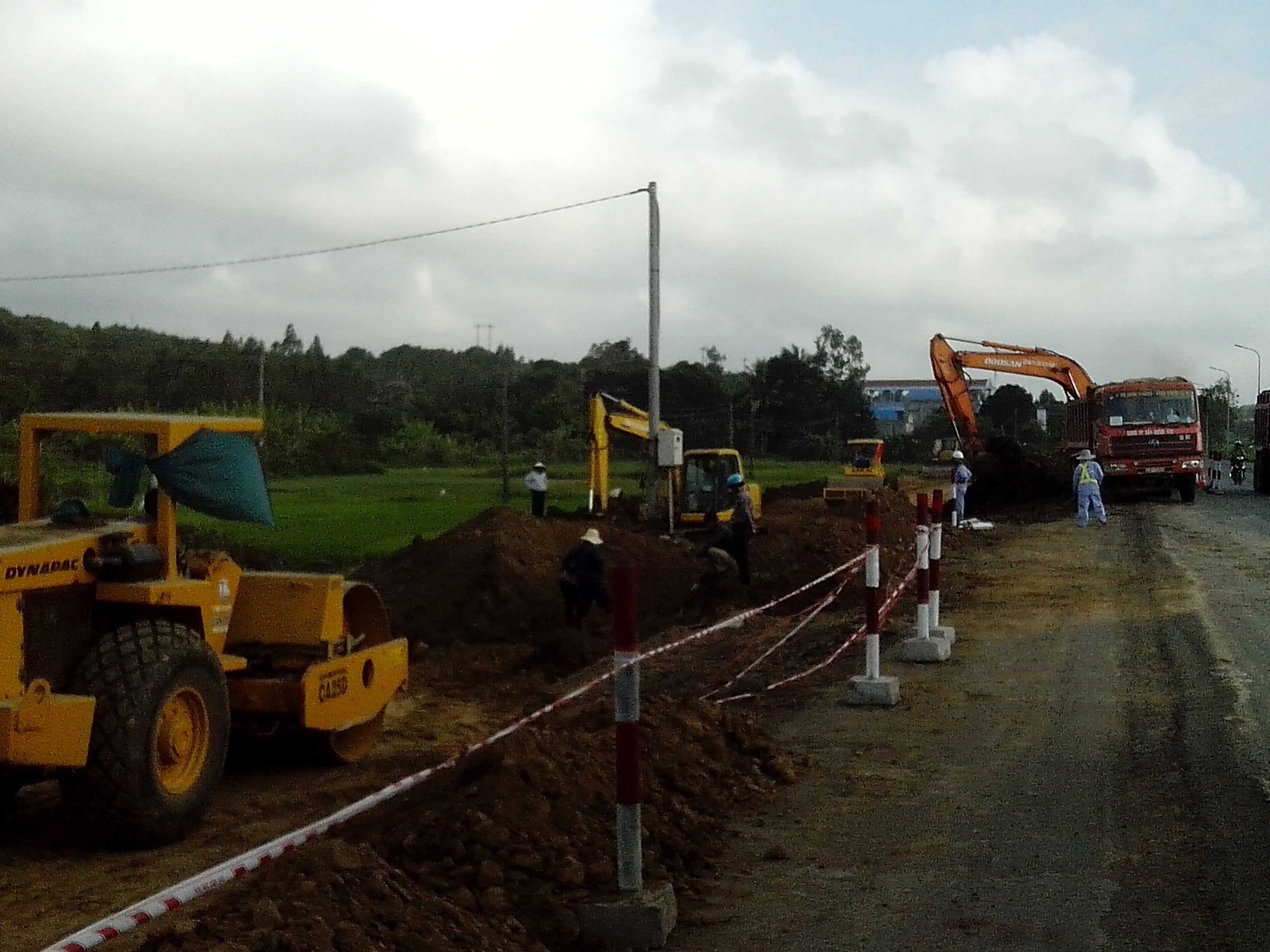 Đẩy nhanh tiến độ giải phóng mặt bằng dự án mở rộng quốc lộ 1 - 1 Thi công dự án Mở rộng quốc lộ 1, đoạn qua huyện Tuy An (tỉnh Phú Yên)