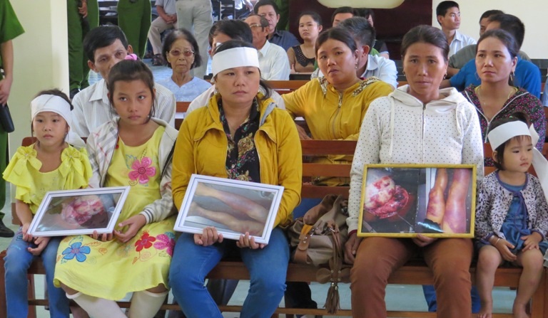 Gia đình bị hại tại tòa