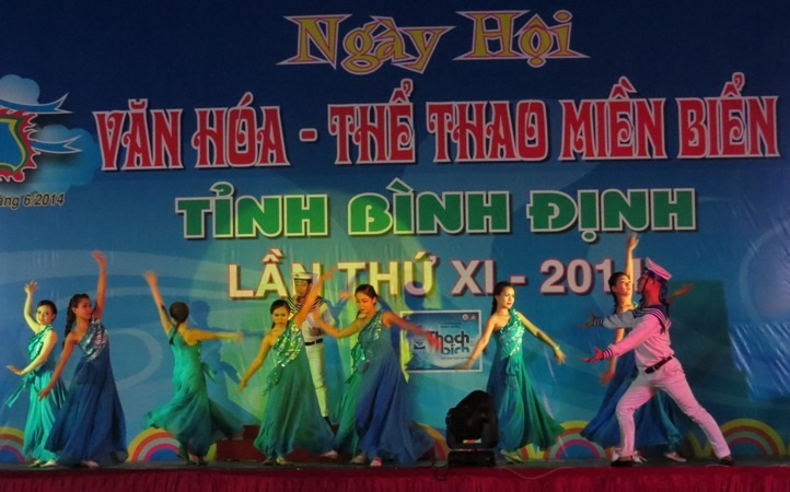 Những tiết mục văn nghệ hát múa ca ngợi biển đảo của Tổ quốc