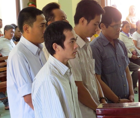 Các bị cáo tại tòa