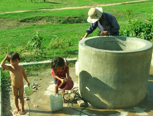 Mùa nắng nóng người dân miền núi tỉnh Phú Yên luôn thiếu nước sinh hoạt