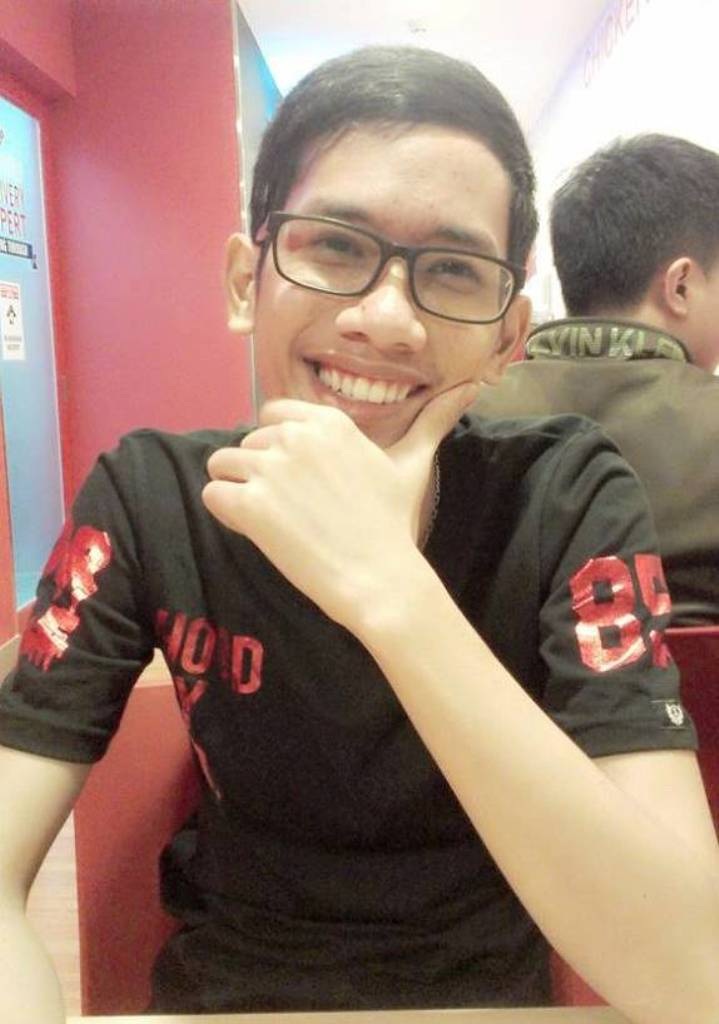 Thủ khoa xứ Nẫu mong ước đóng góp bảo vệ an ninh mạng quốc gia - 1 Thủ khoa Học viện Kỹ thuật Mật mã là chàng trai xứ nẫu của huyện miền núi Sông Hinh, tỉnh Phú Yên.