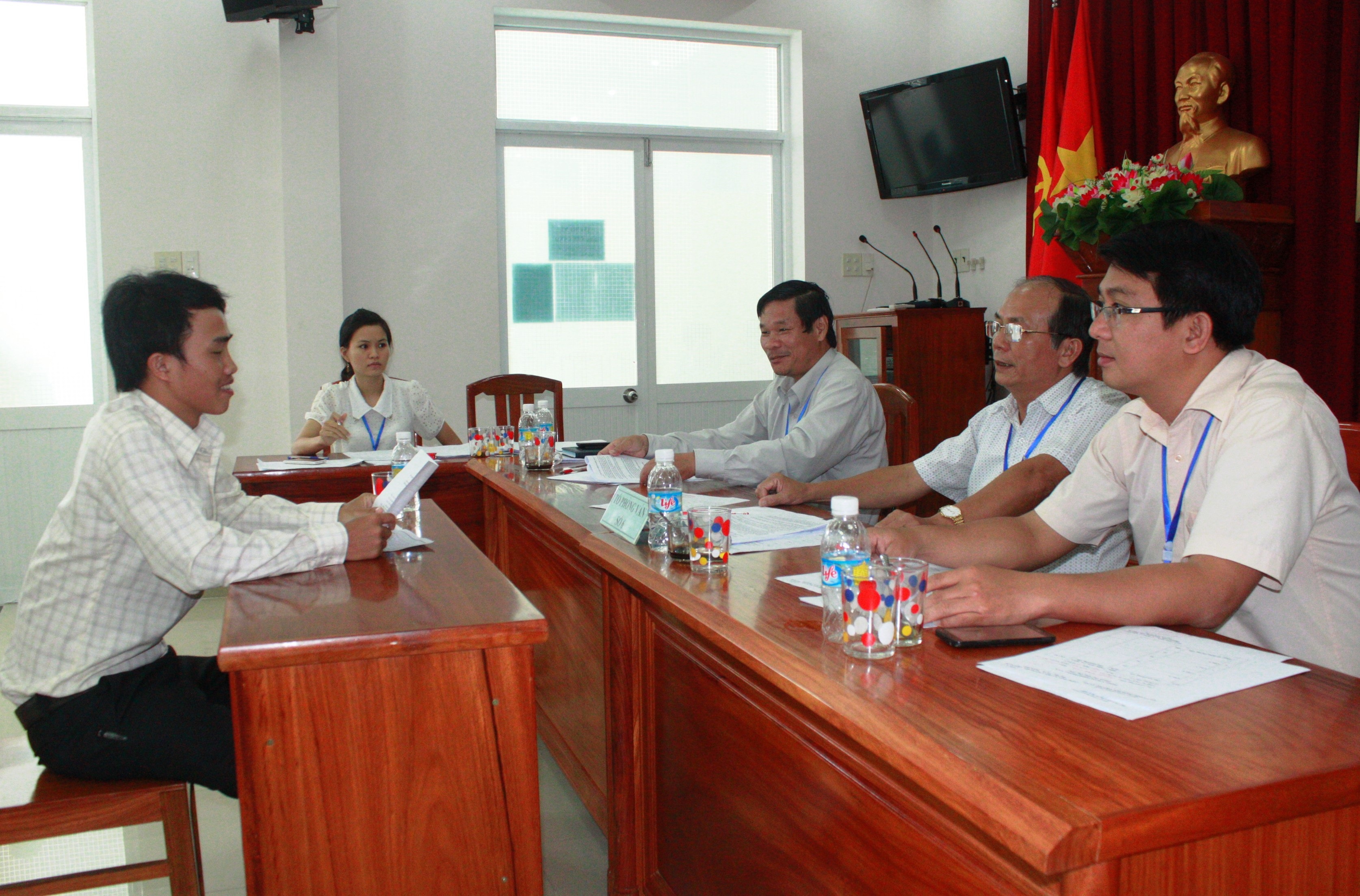 Thí sinh tham gia phỏng vấn tình nguyện về các xã vùng khó khăn trong Đề án 500