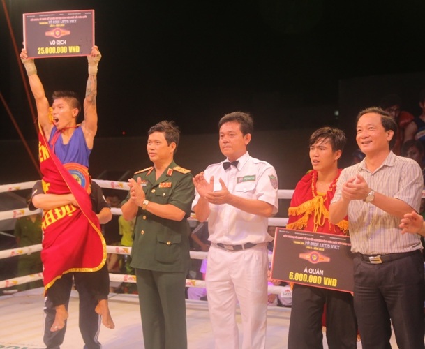 Người chiến thắng được nhận đai lưng vàng và phần thưởng 25 triệu đồng