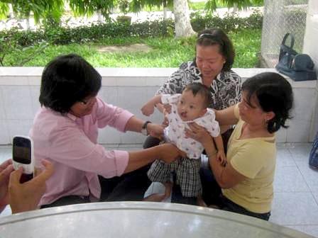 Mừng - lo ngày con trai Nhân Nghĩa tròn 1 tuổi - 2