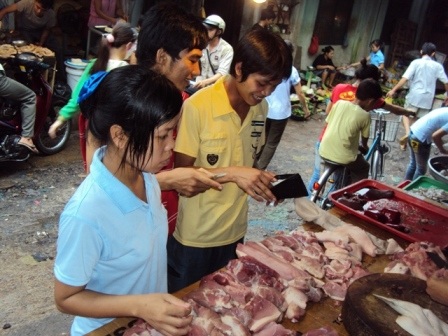 Các chiêu thắt chặt hầu bao của SV đầu năm học  - 1