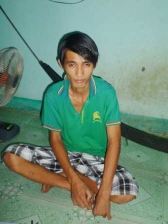 “Số em chắc chết vì bố mẹ xoay đâu ra tiền ?” - 1