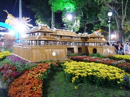 Đêm xuân dạo bước vườn hoa Tao Đàn - 5