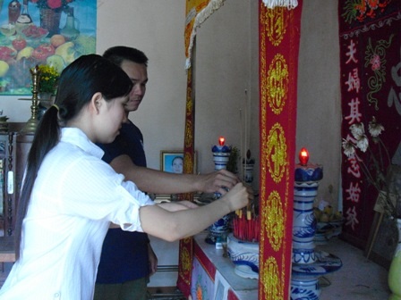 Cô gái xẻ mực thuê khát khao được đến giảng đường