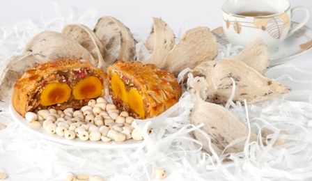 Bánh Trung thu Yến Sào