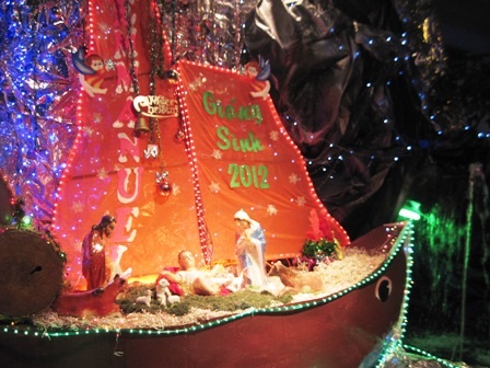 Công trình cách điệu: Chúa hài đồng ra đời trên thuyền