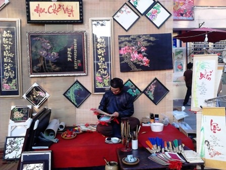 Có cả cô đồ trẻ măng