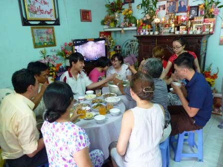 Gia đình bà Kim Thanh vẫn duy trì tục hóa vàng