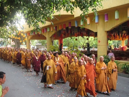 700 vị tăng ni cầu nguyện quốc thái dân an