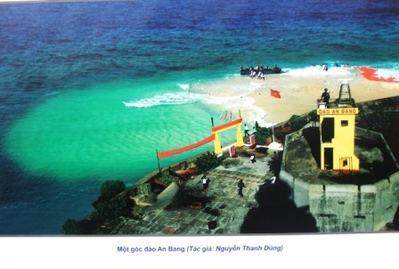 Tác phẩm “Một góc đảo An Bang” thuộc quần đảo Trường Sa của tác giả Nguyễn Thanh Dũng