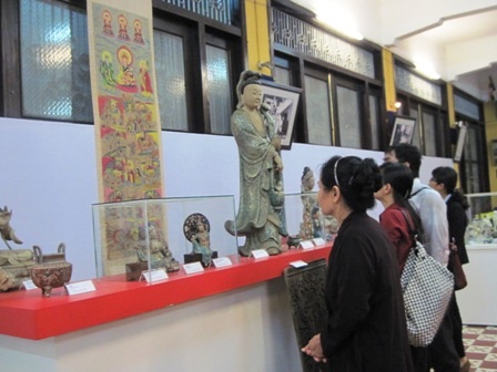 Chiêm ngưỡng tôn tượng Phật đản sinh qua nhiều thế kỷ