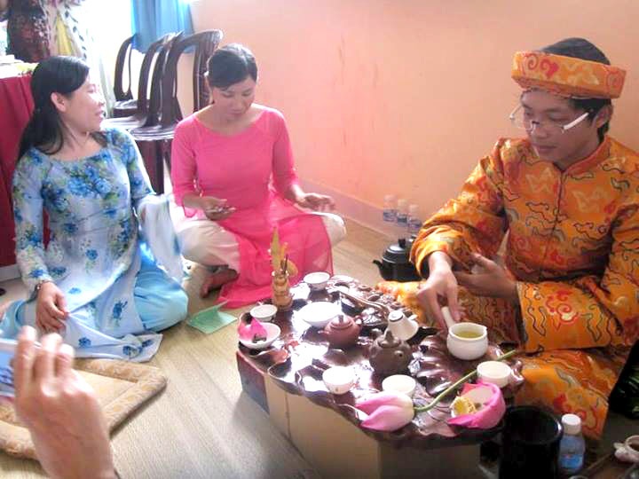 Giao lưu văn hóa Việt Nam – Nhật Bản tại thành phố Bà Rịa - 5 Biểu diễn và thưởng thức trà đạo Việt Nam