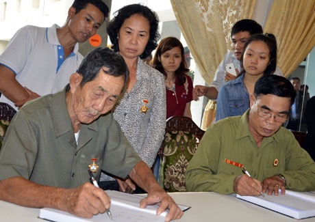 Hội đồng hương tỉnh Quảng Bình tại TPHCM vào viếng