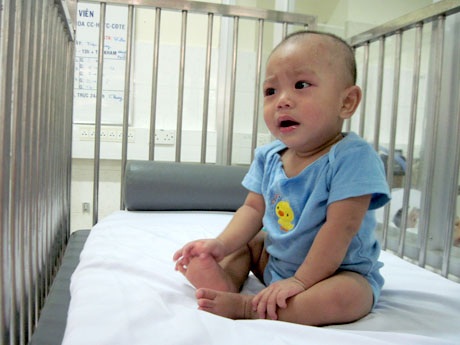 Nguyễn Văn Tý khi còn ở khoa Chống độc tích cực trẻ em, BV Bệnh Nhiệt Đới TPHCM