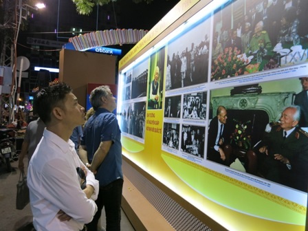 Khu sách mang chủ đề