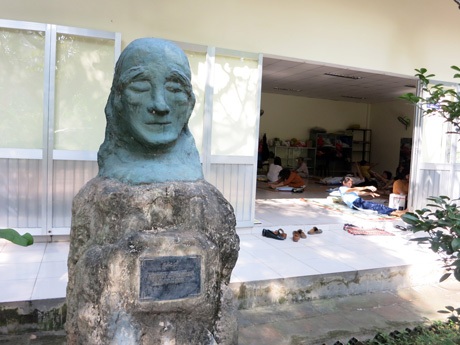 Y sơn trong vườn y đạo