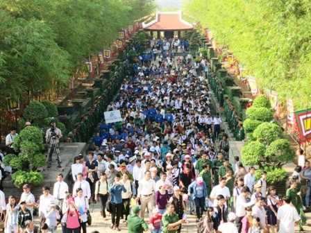 Bánh chưng, bánh giầy – hai phẩm vật không thể thiếu trong nghi lễ Giỗ tổ