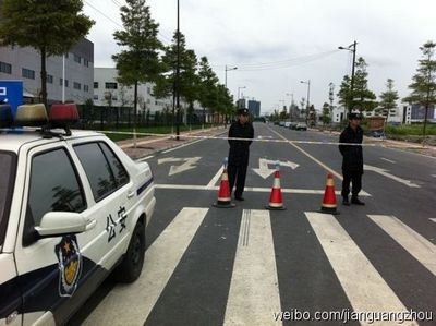 Tiết lộ thông tin “sốc” về nhà máy Foxconn tại Thành Đô - 2