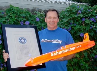 Ô tô điều khiển từ xa nhanh nhất thế giới - 3 Ô tô điều khiển từ xa nhanh nhất thế giới - 3