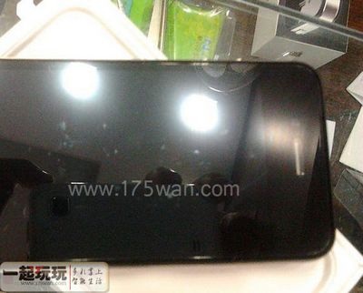 iPhone 5 sẽ có 2 camera sau và hỗ trợ chụp ảnh 3D? - 1 iPhone 5 sẽ có 2 camera sau và hỗ trợ chụp ảnh 3D? - 1
