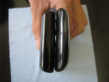 2 mẫu BlackBerry “độc” bất ngờ xuất hiện tại Việt Nam - 25 2 mẫu BlackBerry “độc” bất ngờ xuất hiện tại Việt Nam - 25