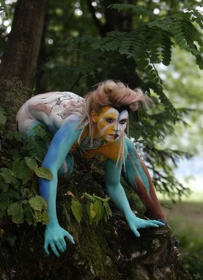 Lễ hội vẽ tranh trên cơ thể người lớn nhất thế giới - 8 Lễ hội vẽ tranh trên cơ thể người lớn nhất thế giới - 8