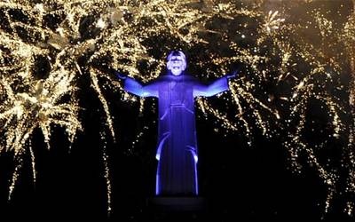 Peru khánh thành bức tượng chúa Giê-su khổng lồ - 1