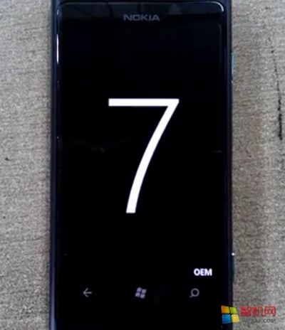 Nokia sử dụng Windows Phone 7: Hình ảnh Nokia trên Báo Dân trí sẽ mang đến cho bạn niềm tự hào khi biết rằng Nokia đã là nhà sản xuất điện thoại đầu tiên sử dụng hệ điều hành Windows Phone