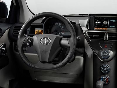 Toyota sẽ ra mắt xe Scion iQ phiên bản chạy điện - 6 Toyota sẽ ra mắt xe Scion iQ phiên bản chạy điện - 6