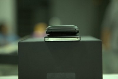Đập hộp BlackBerry Bold 9900 đầu tiên tại Việt Nam - 9 Đập hộp BlackBerry Bold 9900 đầu tiên tại Việt Nam - 9