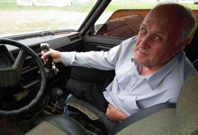 Cựu phi công Nga chế tạo ô tô... bay - 1