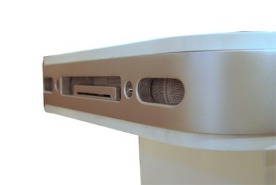 Cận cảnh chiếc iPhone 4 khổng lồ - 6 Cận cảnh chiếc iPhone 4 khổng lồ - 6