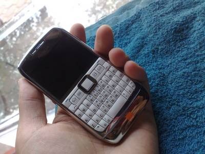 “Cuộc đua” trên thị trường smartphone Việt - 4 “Cuộc đua” trên thị trường smartphone Việt - 4