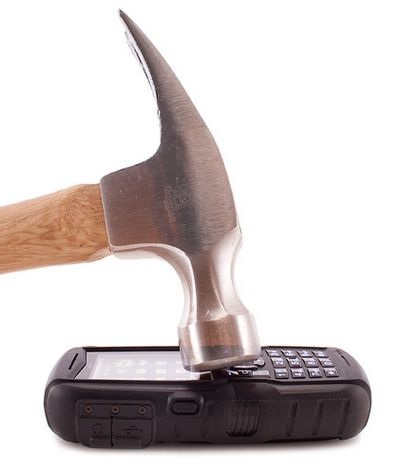Kỷ lục thế giới cho chiếc ĐTDĐ “nồi đồng cối đá” - 6 Kỷ lục thế giới cho chiếc ĐTDĐ “nồi đồng cối đá” - 6