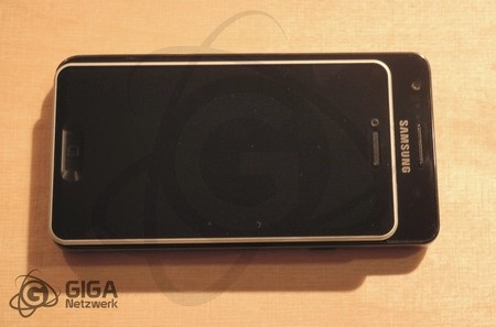 Cận cảnh mô hình mẫu đầu tiên của iPhone 5 - 9 Cận cảnh mô hình mẫu đầu tiên của iPhone 5 - 9