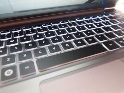 Đội quân Ultrabook đồng loạt “đổ bộ” IFA 2011 - 3