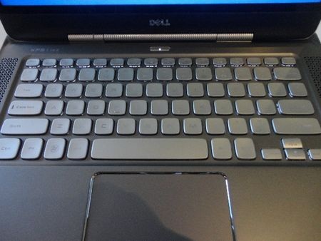 MacBook Pro mới gặp “đối thủ” từ Dell - 6 MacBook Pro mới gặp “đối thủ” từ Dell - 6
