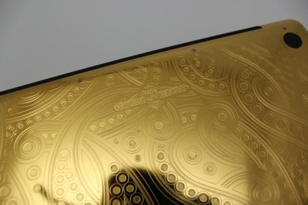 Macbook-Pro-gold-6_12028.jpg