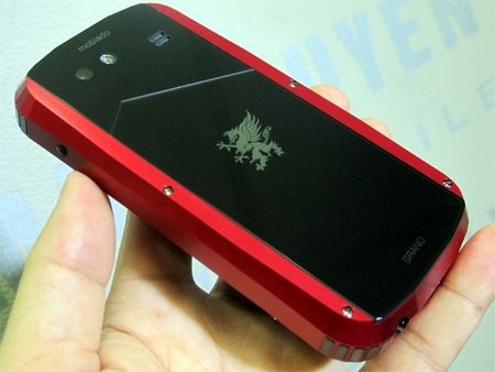 Smartphone đầu tiên của Mobiado có giá “khủng” tại VN - 10 Smartphone đầu tiên của Mobiado có giá “khủng” tại VN - 10