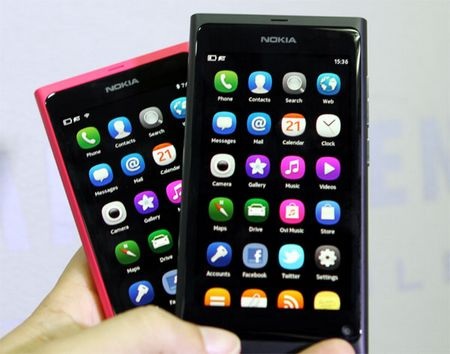 “Đập hộp” Nokia N9 chính hãng tại Việt Nam - 13 “Đập hộp” Nokia N9 chính hãng tại Việt Nam - 13