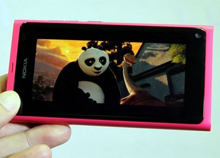 “Đập hộp” Nokia N9 chính hãng tại Việt Nam - 16 “Đập hộp” Nokia N9 chính hãng tại Việt Nam - 16