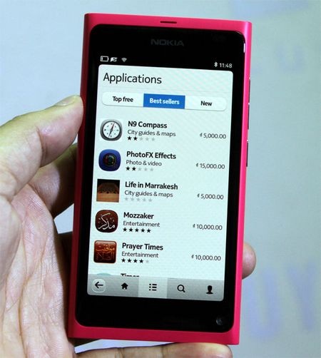 “Đập hộp” Nokia N9 chính hãng tại Việt Nam - 17 “Đập hộp” Nokia N9 chính hãng tại Việt Nam - 17