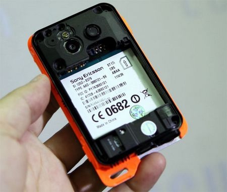 Smartphone “siêu bền” của Sony Ericsson giá trên 8 triệu đồng - 11 Smartphone “siêu bền” của Sony Ericsson giá trên 8 triệu đồng - 11