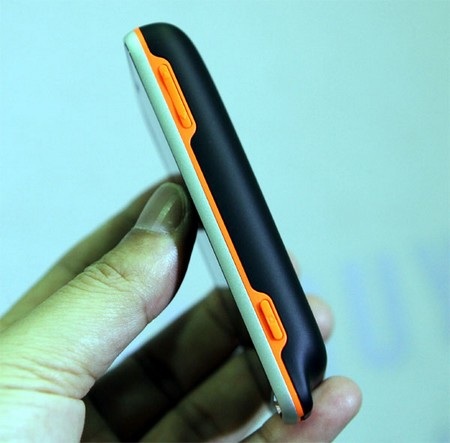 Smartphone “siêu bền” của Sony Ericsson giá trên 8 triệu đồng - 6 Smartphone “siêu bền” của Sony Ericsson giá trên 8 triệu đồng - 6
